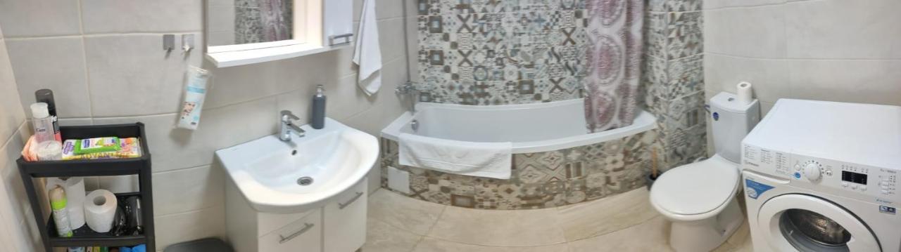 Appartamento Dc Ghencea 158 Self Check-In Bucarest Esterno foto
