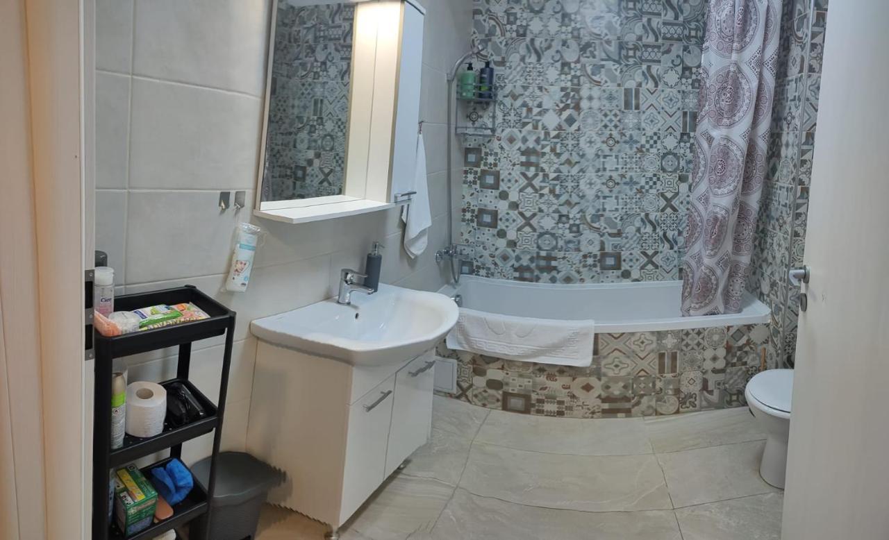 Appartamento Dc Ghencea 158 Self Check-In Bucarest Esterno foto